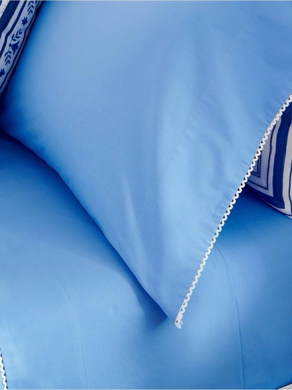 Pottery Barn Mark D. Sikes Signature Blue Scalloped Cal King Sheet Set NEW - Picture 6 of 8